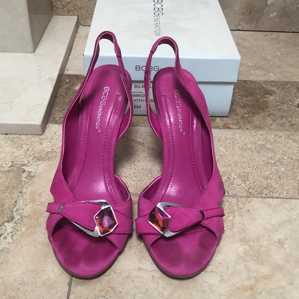 BCBGeneration kitten heel